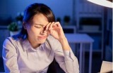 成人神经性眨眼的动因与应对策略解析视频