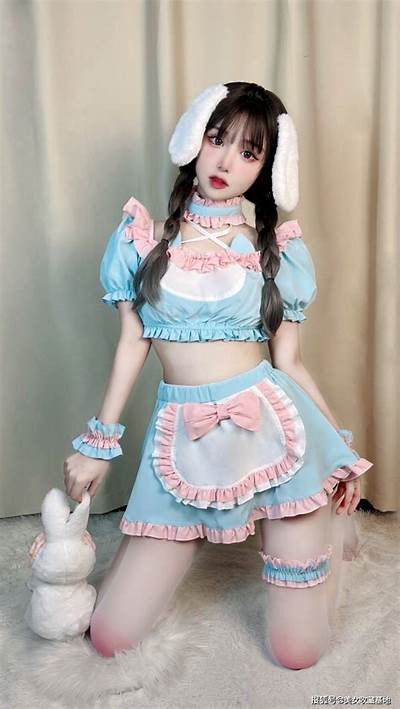 热的国产制服：舒适与时尚完美结合，尽显年轻活力