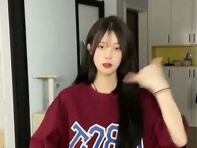 成人午夜视频果冻：激情无限的夜晚体验