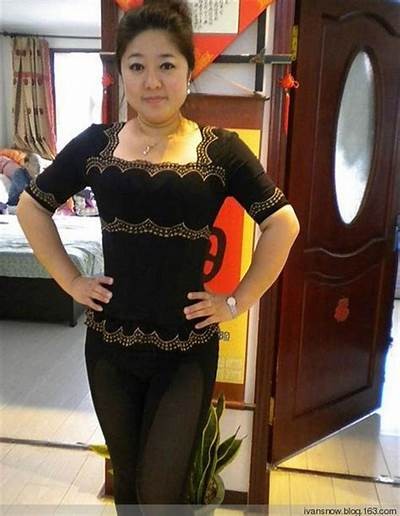 深度解析久久人妻少妇的情感世界与生活方式