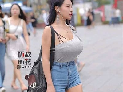 国产成人自拍视频流行方向研究与热门作品推荐